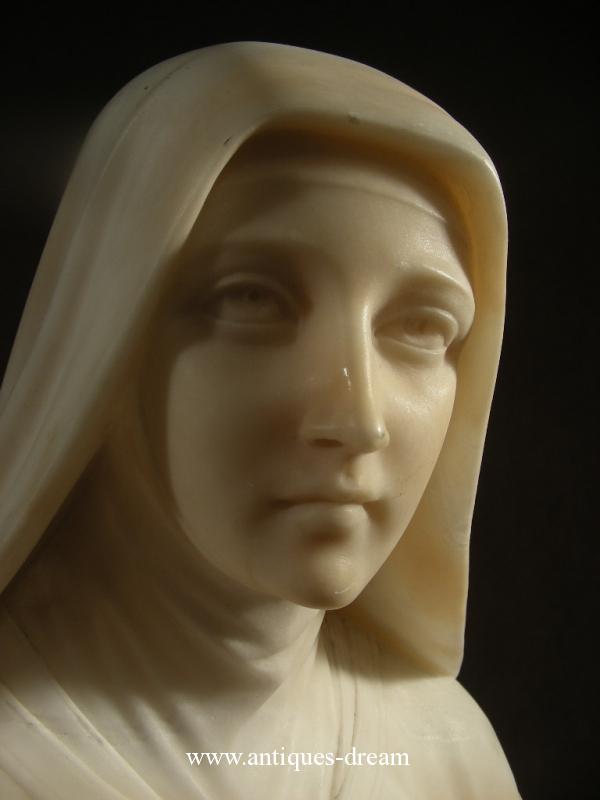 Antique carved Alabaster St Therese A Jesus infante - antique_carved_alabaster_st_therese_de_l_enfant_jesus._antiques_dream_1415959014