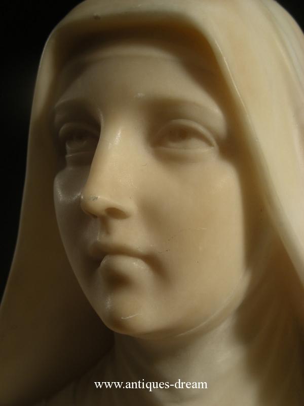 Antique carved Alabaster St Therese A Jesus infante - antique_carved_alabaster_st_therese_de_l_enfant_jesus._antiques_dream_1415959035